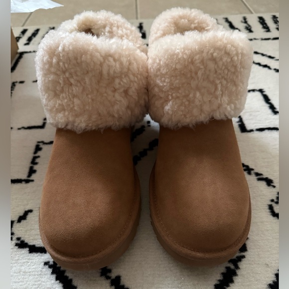 UGG Ultra Mini With Braid 🐑 - Chestnut - Size 8 - DISCONTINUED STYLE - Picture 5 of 9
